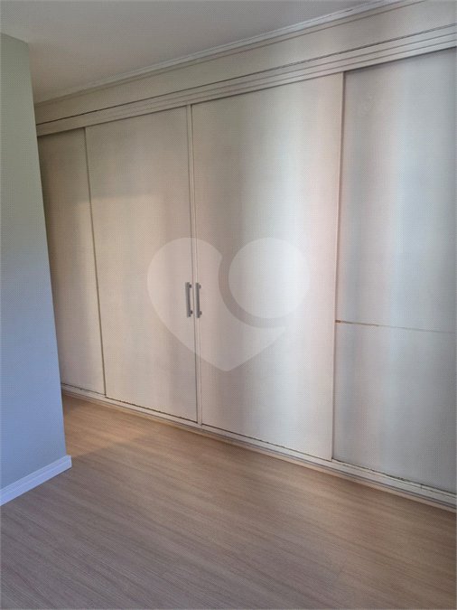 Apartamento à venda com 3 quartos, sendo 1 suíte,  em Cidade São Francisco, São Paulo, SP