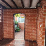 Sobrado à venda com 2 quartos em Vila Nivi, São Paulo, SP