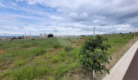 Terreno à venda em Parque Faber Castell II, São Carlos, SP