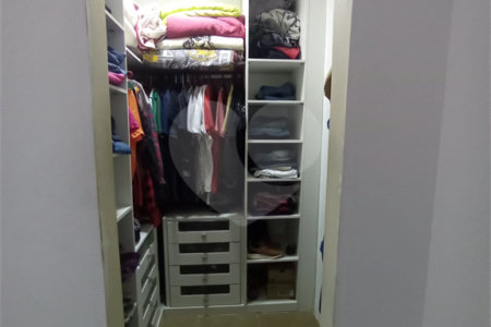 Sobrado à venda com 3 quartos, sendo 2 suítes,  em Jardim Wanel Ville V, Sorocaba, SP