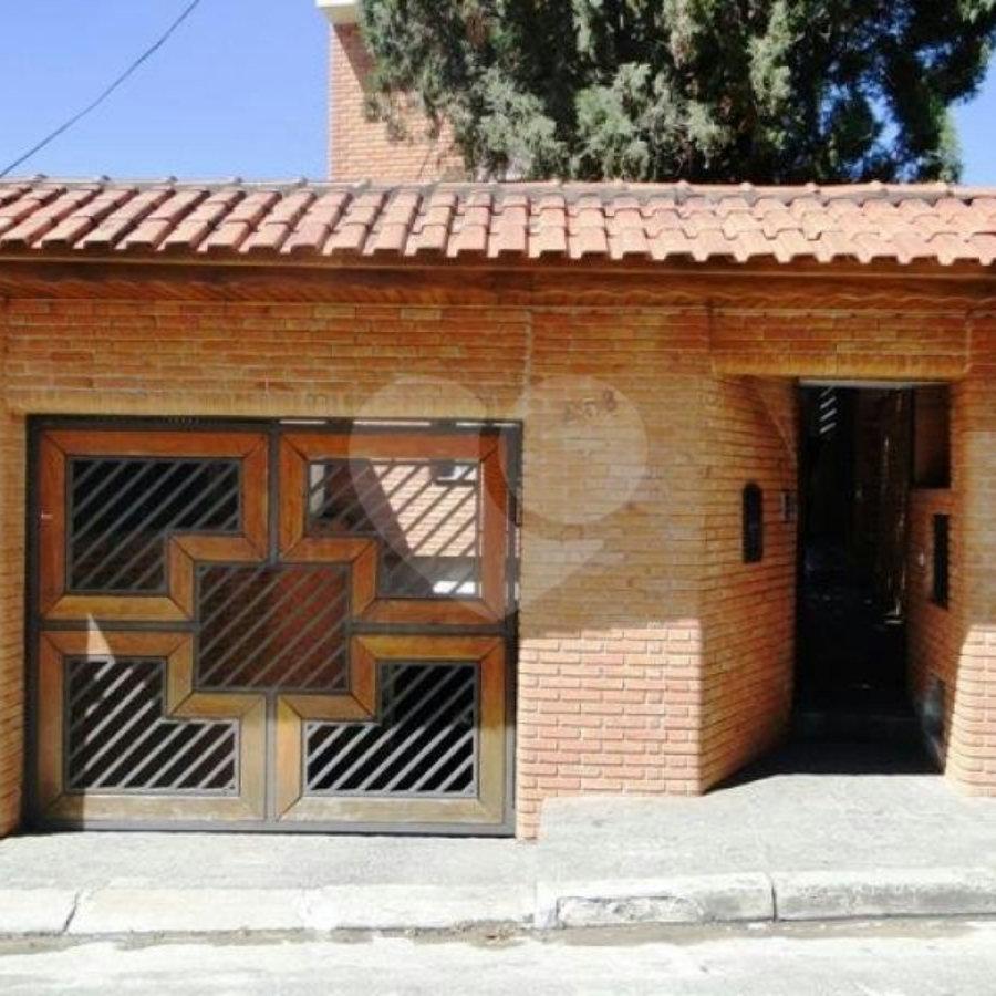 Sobrado à venda com 3 quartos, sendo 1 suíte, em Vila Gustavo, São Paulo, SP