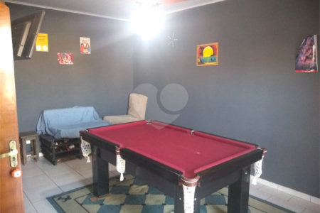 Casa Térrea à venda com 3 suítes em Jardim São Pedro, Mogi das Cruzes, SP