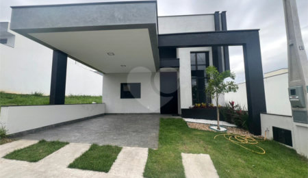 Casa à venda com 3 quartos, sendo 1 suíte, no condomínio Horto Florestal Villagio, Sorocaba - SP