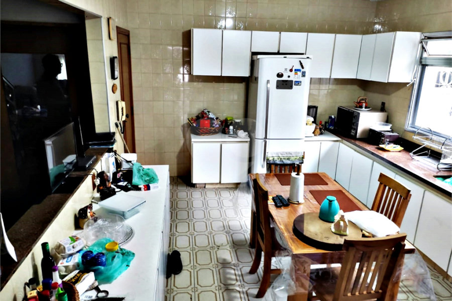 Sobrado à venda com 5 quartos, sendo 2 suítes, em Vila Nova Cachoeirinha, São Paulo, SP