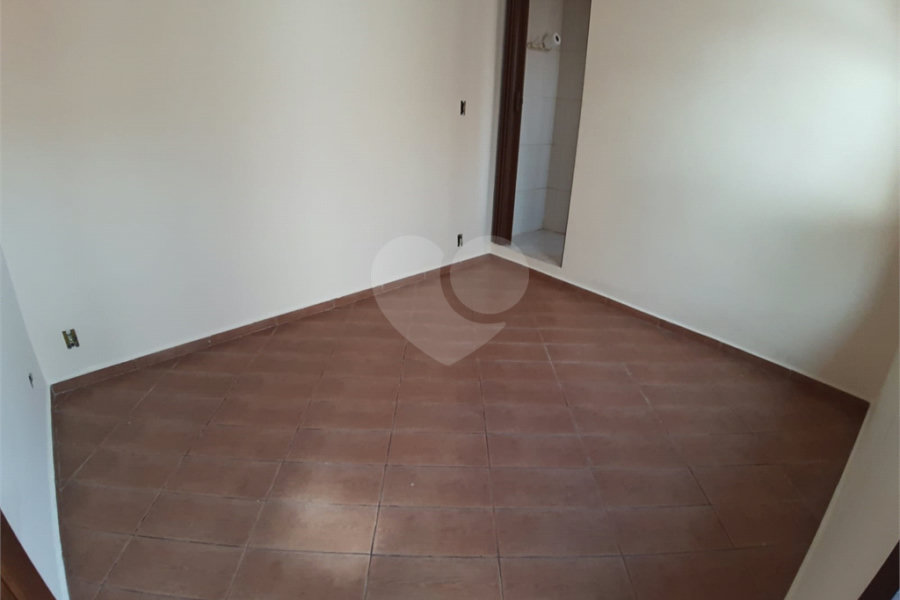 Sobrado à venda com 3 quartos, sendo 1 suíte, em Tremembé, São Paulo, SP