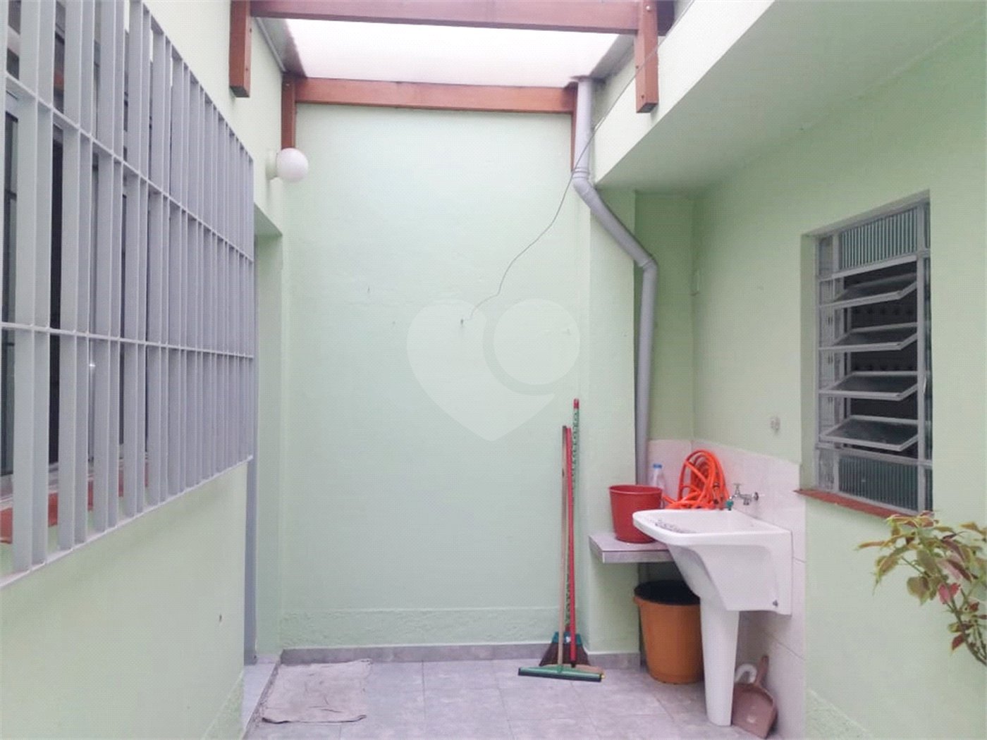 Sobrado à venda com 3 quartos, sendo 1 suíte, em Vila Gustavo, São Paulo, SP