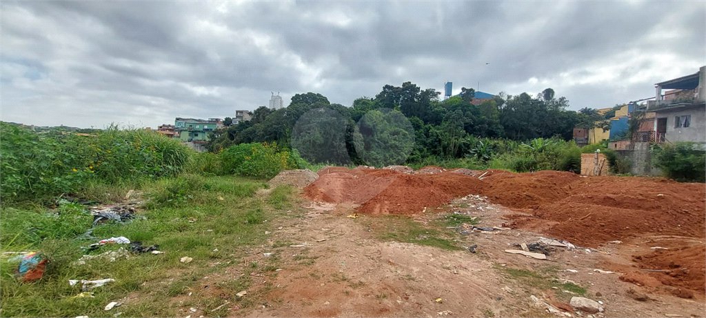 Terreno à venda em Guaianazes, São Paulo, SP