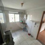 Apartamento de 44m² com vaga na garagem.