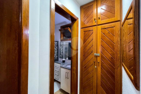 Apartamento à venda com 1 quarto em Taperapuan, Porto Seguro, BA