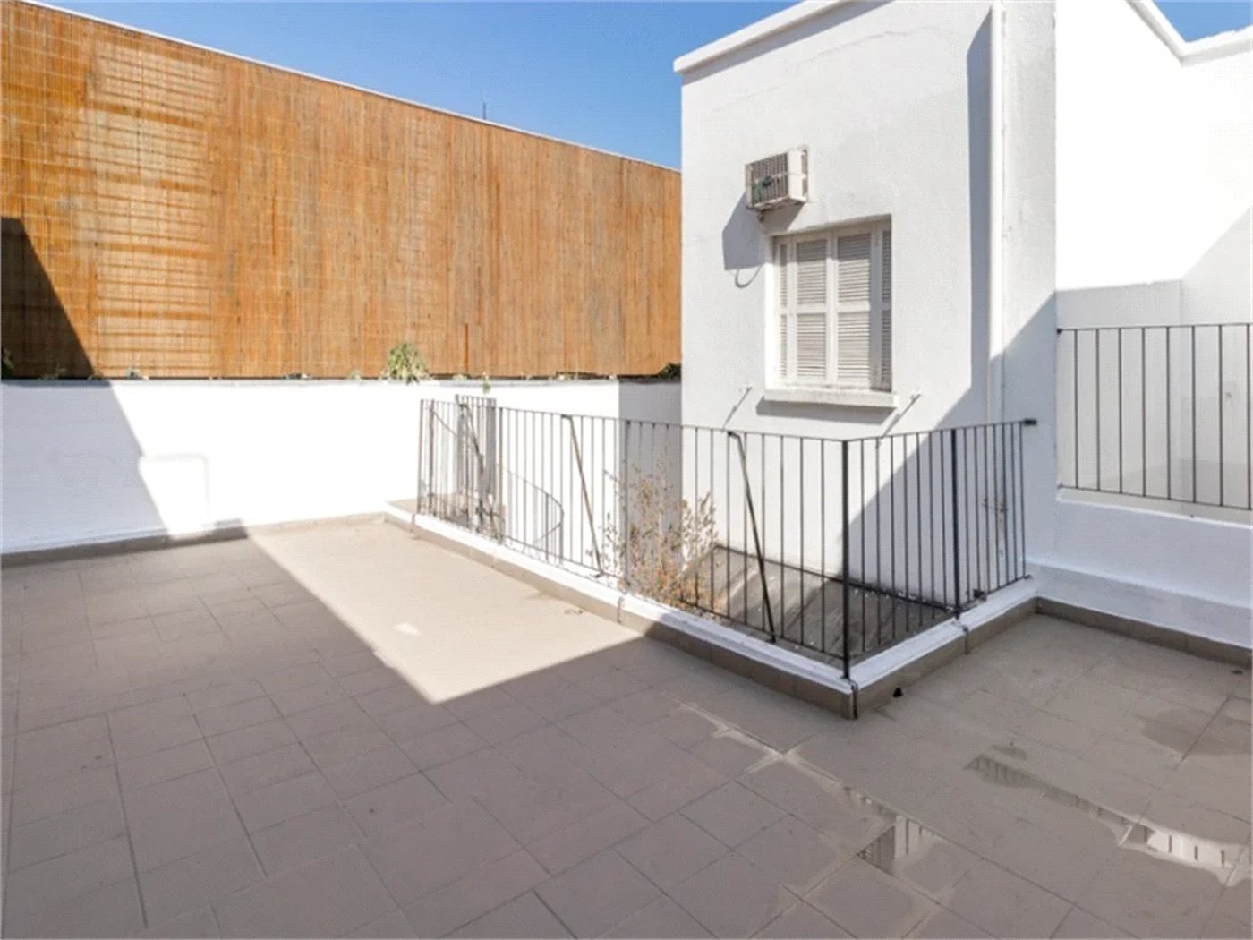 Casa à venda com 3 quartos, sendo 1 suíte, em Pinheiros, São Paulo, SP