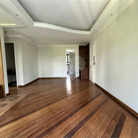 Apartamento à venda com 2 suítes em Vila Andrade, São Paulo, SP