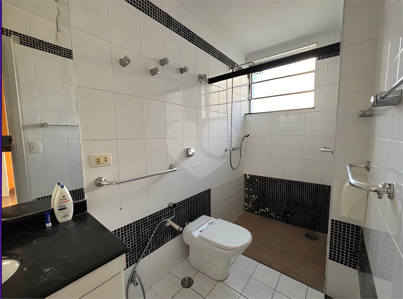 Apartamento à venda com 3 quartos, sendo 1 suíte, em Cerqueira César, São Paulo, SP