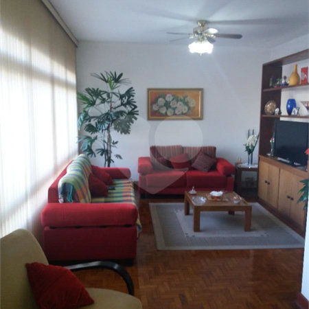 Sobrado à venda com 3 quartos em Vila Barreto, São Paulo, SP