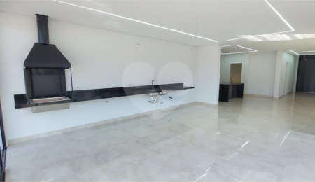Casa à venda com 4 suítes, no condomínio Figueira Garden, Atibaia - SP