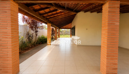 Casa para alugar com 3 quartos, sendo 2 suítes,  em Jardim Alvorada, Três Lagoas, MS
