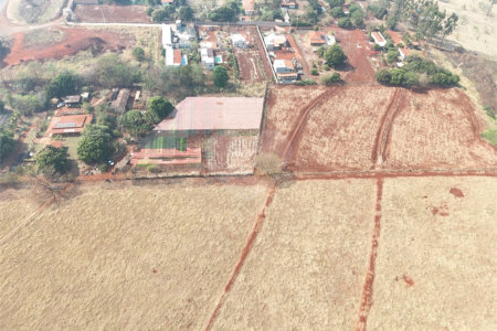 Terreno à venda no Centro, Cravinhos, SP