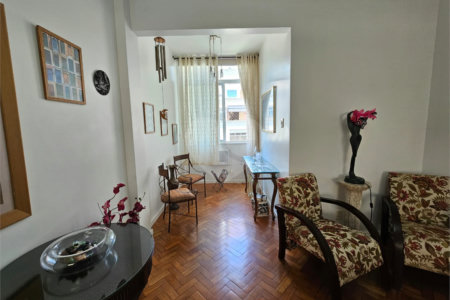 Apartamento à venda com 3 quartos, sendo 1 suíte, em Copacabana, Rio de Janeiro, RJ