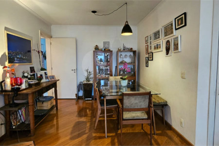 Apartamento à venda com 3 quartos, sendo 2 suítes, em Pinheiros, São Paulo, SP