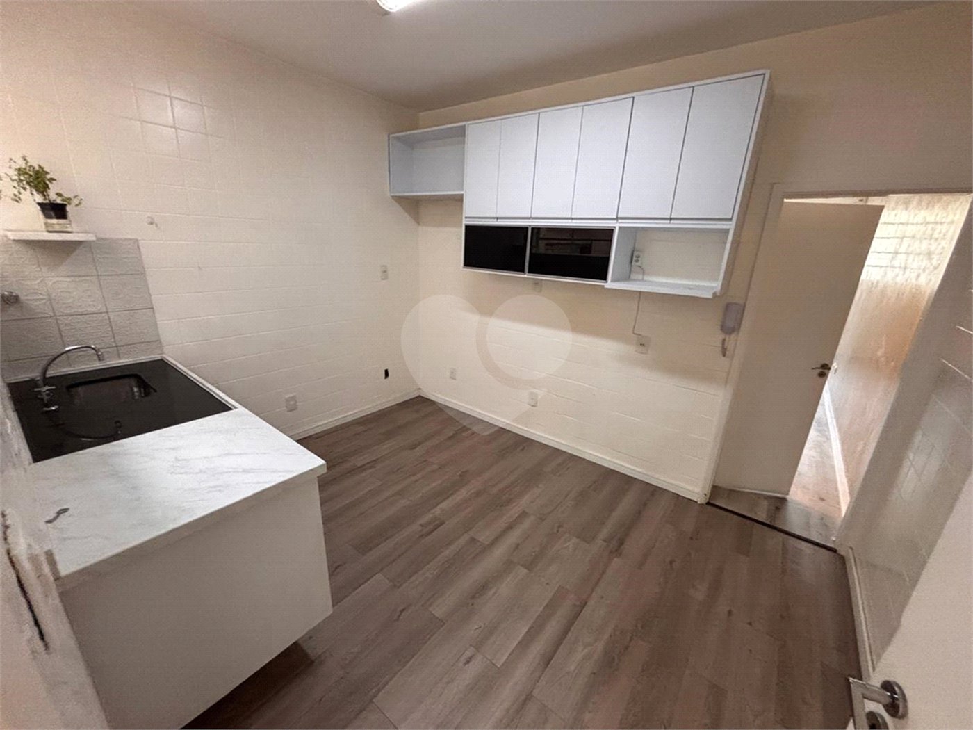 Casa de Vila à venda com 3 quartos, sendo 1 suíte, em Vila Cordeiro, São Paulo, SP