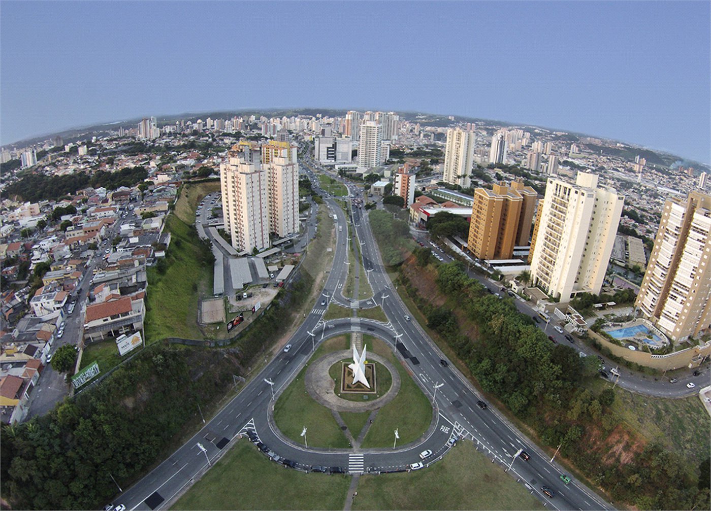 Terreno à venda com 1 suíte em Parque Residencial Jundiaí, Jundiaí, SP