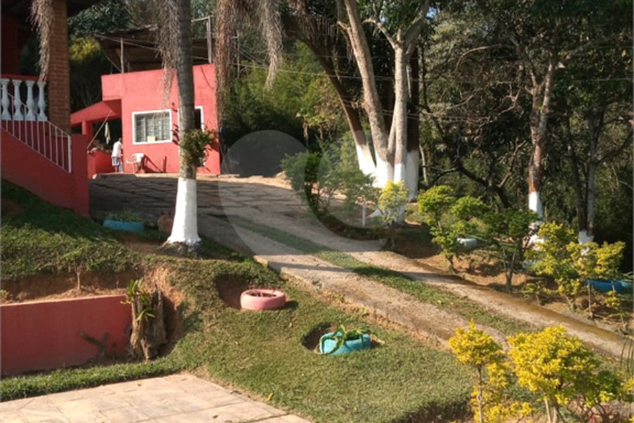 Chácara à venda com 3 quartos, sendo 1 suíte, em Jardim dos Lagos, Franco da Rocha, SP