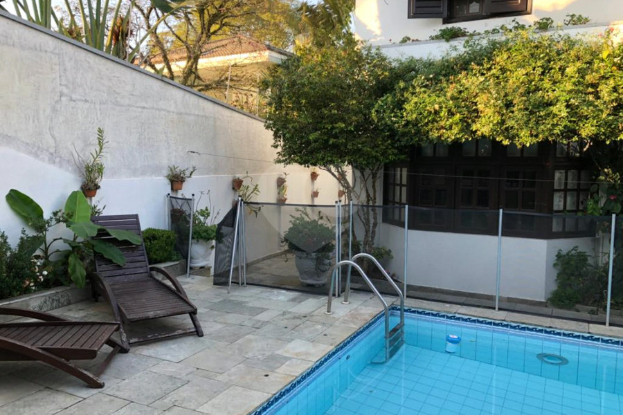 Sobrado à venda com 5 quartos, sendo 3 suítes, em Tremembé, São Paulo, SP