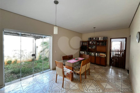 Casa à venda com 4 quartos em Vila Rocha, Itapetininga, SP