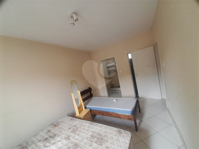Apartamento à venda com 3 quartos, sendo 1 suíte,  no Centro, Serra Negra, SP