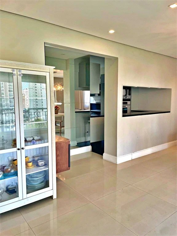 Apartamento à venda com 3 suítes em Jardim Ampliação, São Paulo, SP