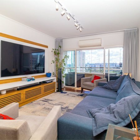 Apartamento à venda com 3 quartos, sendo 1 suíte,  em Alto da Boa Vista, São Paulo, SP