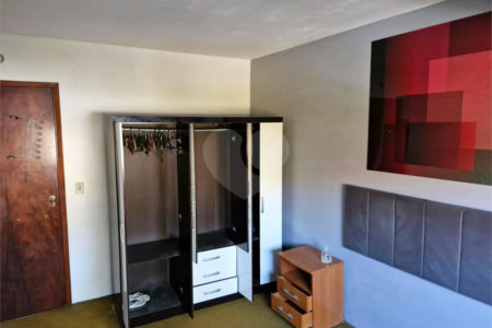 Casa à venda com 4 quartos, sendo 1 suíte, em Jardim Consórcio, São Paulo, SP