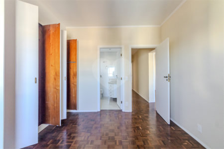 Apartamento para alugar com 3 quartos, sendo 1 suíte, em Vila Hamburguesa, São Paulo, SP