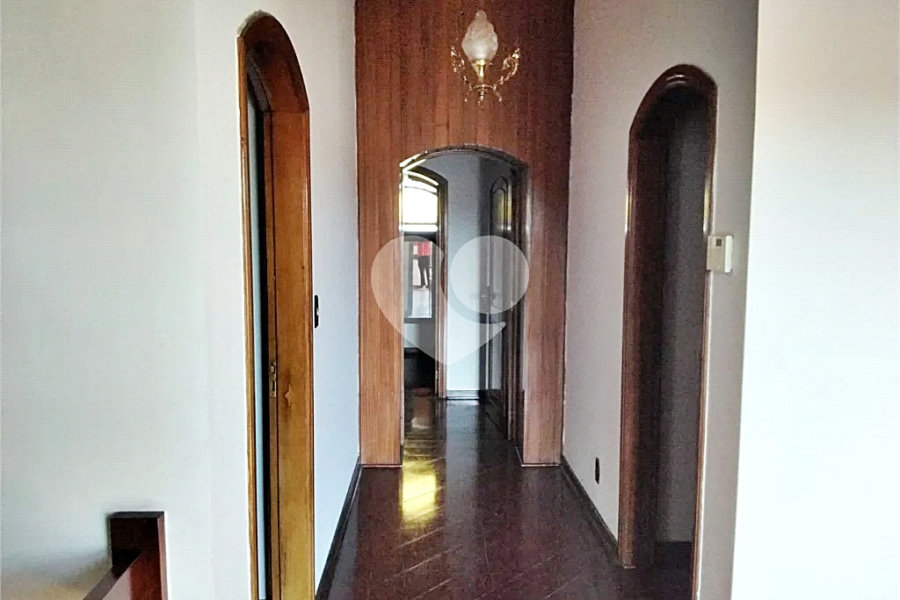 Sobrado à venda com 4 quartos, sendo 2 suítes, em Santana, São Paulo, SP