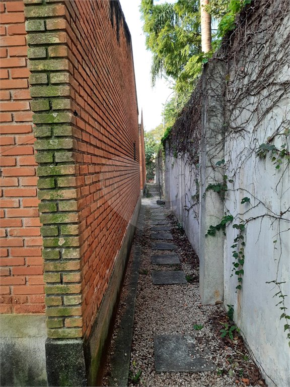 Casa Térrea à venda com 4 quartos, sendo 1 suíte, em Brooklin, São Paulo, SP
