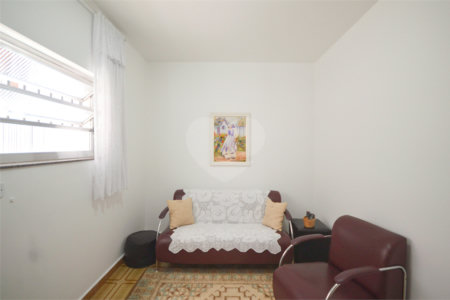 Casa à venda com 3 quartos, sendo 1 suíte, em Planalto Paulista, São Paulo, SP