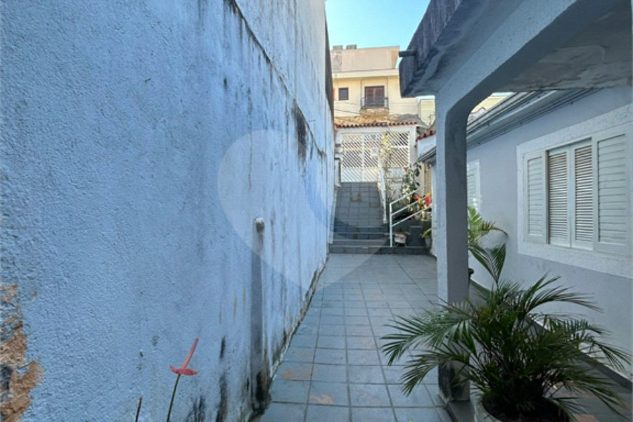 Sobrado à venda com 4 quartos, sendo 1 suíte, em Parada Inglesa, São Paulo, SP
