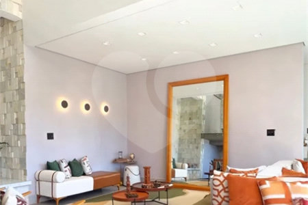 Casa à venda com 3 suítes no condomínio Figueira Garden, Atibaia - SP