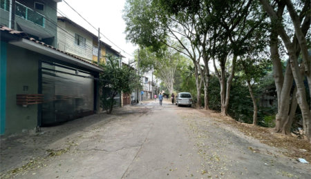 Sobrado à venda com 3 quartos, sendo 1 suíte,  em Tremembé, São Paulo, SP