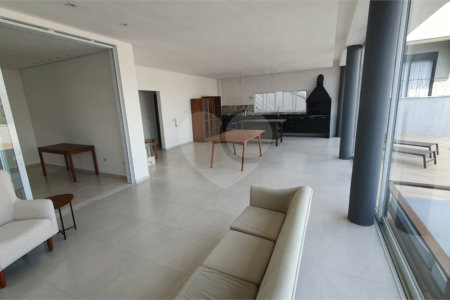Casa à venda com 3 quartos, sendo 1 suíte, no condomínio Figueira Garden, Atibaia - SP