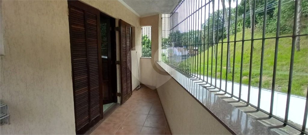 Sobrado para alugar com 3 quartos, sendo 1 suíte, em Parque Maria Domitila, São Paulo, SP