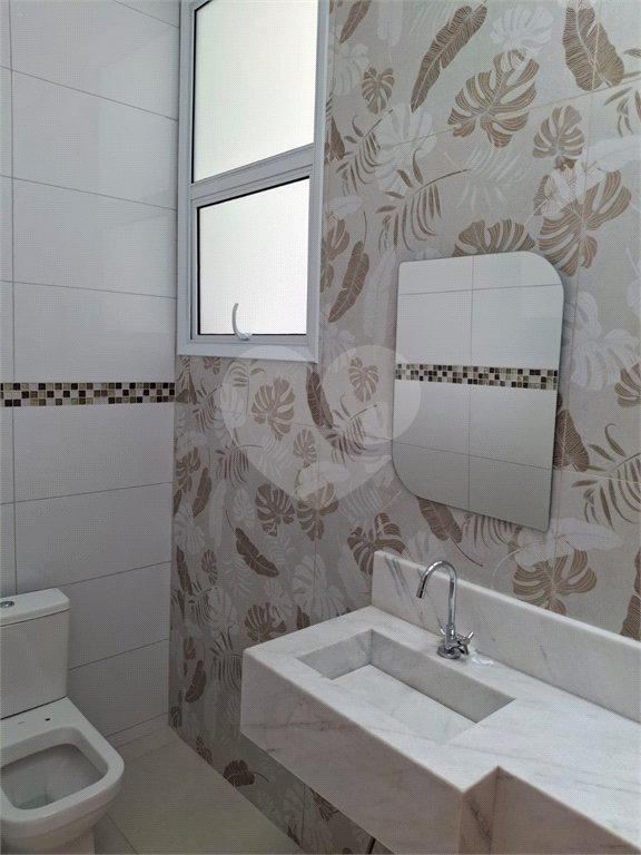 Casa à venda com 3 quartos, sendo 1 suíte, no condomínio Costa das Areias, Salto - SP