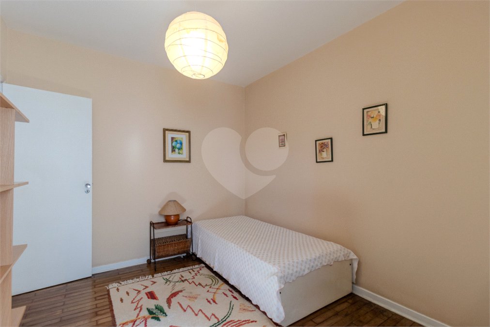Casa Térrea à venda com 4 quartos, sendo 1 suíte, em Brooklin, São Paulo, SP