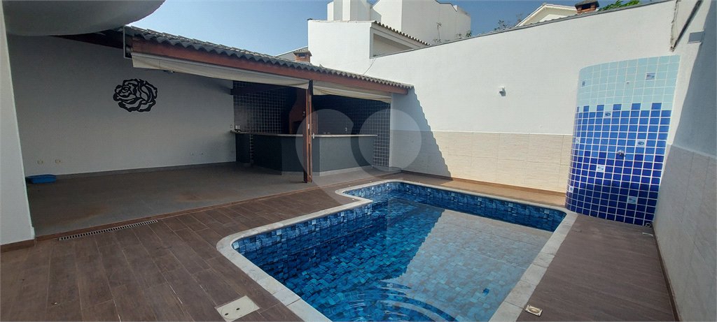 Casa à venda com 3 quartos, sendo 1 suíte, no condomínio Residencial Villa dos Inglezes, Sorocaba - SP