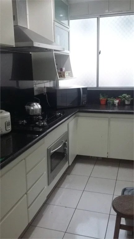Apartamento à venda com 3 quartos em Cidade dos Bandeirantes, São Paulo, SP