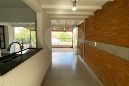 Casa à venda com 3 suítes no Centro, Vinhedo, SP
