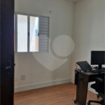 Casa à venda com 2 quartos, sendo 1 suíte, no condomínio A.m.costa, São Paulo - SP