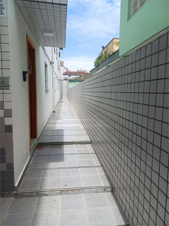 Apartamento com 2 dormitórios à venda, 59 m² por R$ 420.000,00 - Gonzaga - Santos/SP