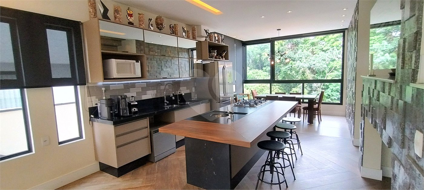 Casa à venda com 3 suítes no condomínio Porto do Sol, Valinhos - SP