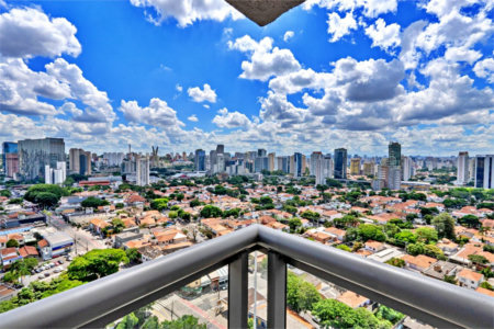 Apartamento à venda com 4 quartos, sendo 2 suítes,  em Jardim das Acácias, São Paulo, SP