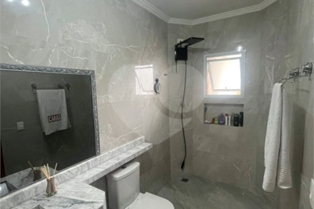 Sobrado à venda com 3 quartos, sendo 1 suíte, em Vila Piauí, São Paulo, SP